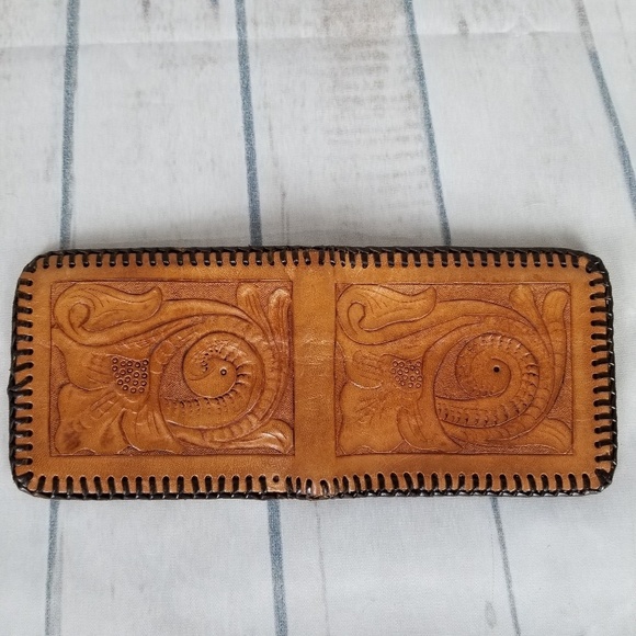 Vintage Handcrafted Tooled Leather Wallet Flower - Picture 3 of 6